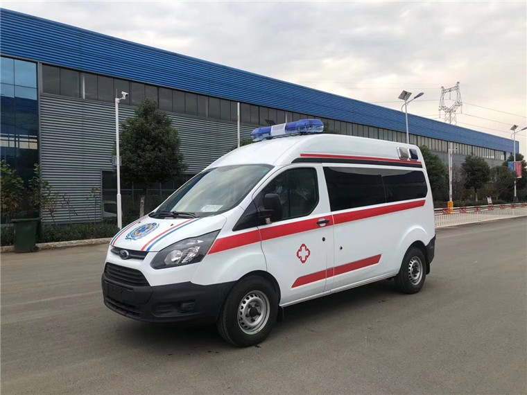 福特新全順V362救護(hù)車(chē)(中軸中頂)