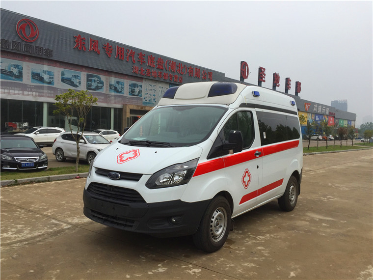 福特新全順V362救護(hù)車(chē)(短軸中頂)